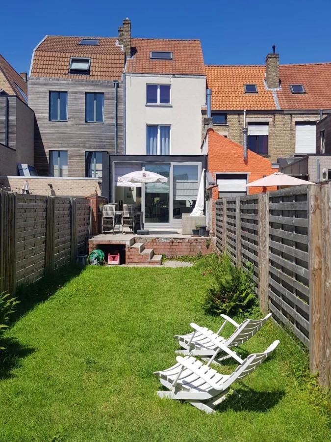 Cosy Comfort Modern Couple Privacy Walking Distance Center Kitchen Terrace Garden Appartamento Bruges